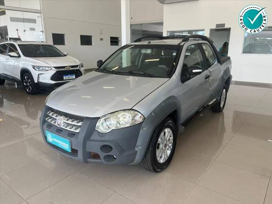 FIAT STRADA 1.8 MPI ADVENTURE CD 16V FLEX 2P MANUAL FIAT STRADA 1.8 MPI ADVENTURE CD 16V FLEX 2P MANUAL